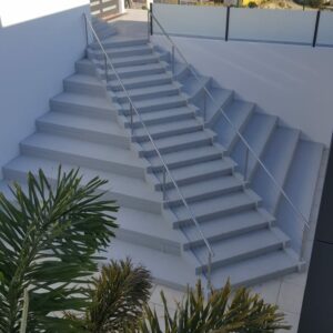 CONJUNTO ESCALERA Y GRADA ALQUIMIA (MARBELLA)